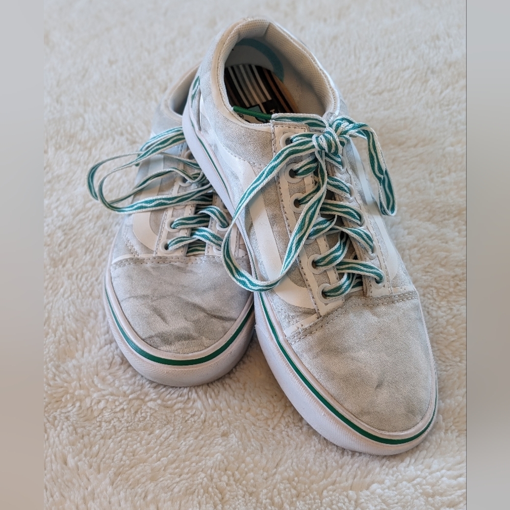 Like New: Vans Crayola ComfyCush Pro Sneaker Women 5.5/ Men’s 4